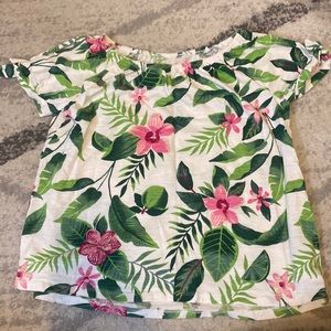 Old navy Flowerly top